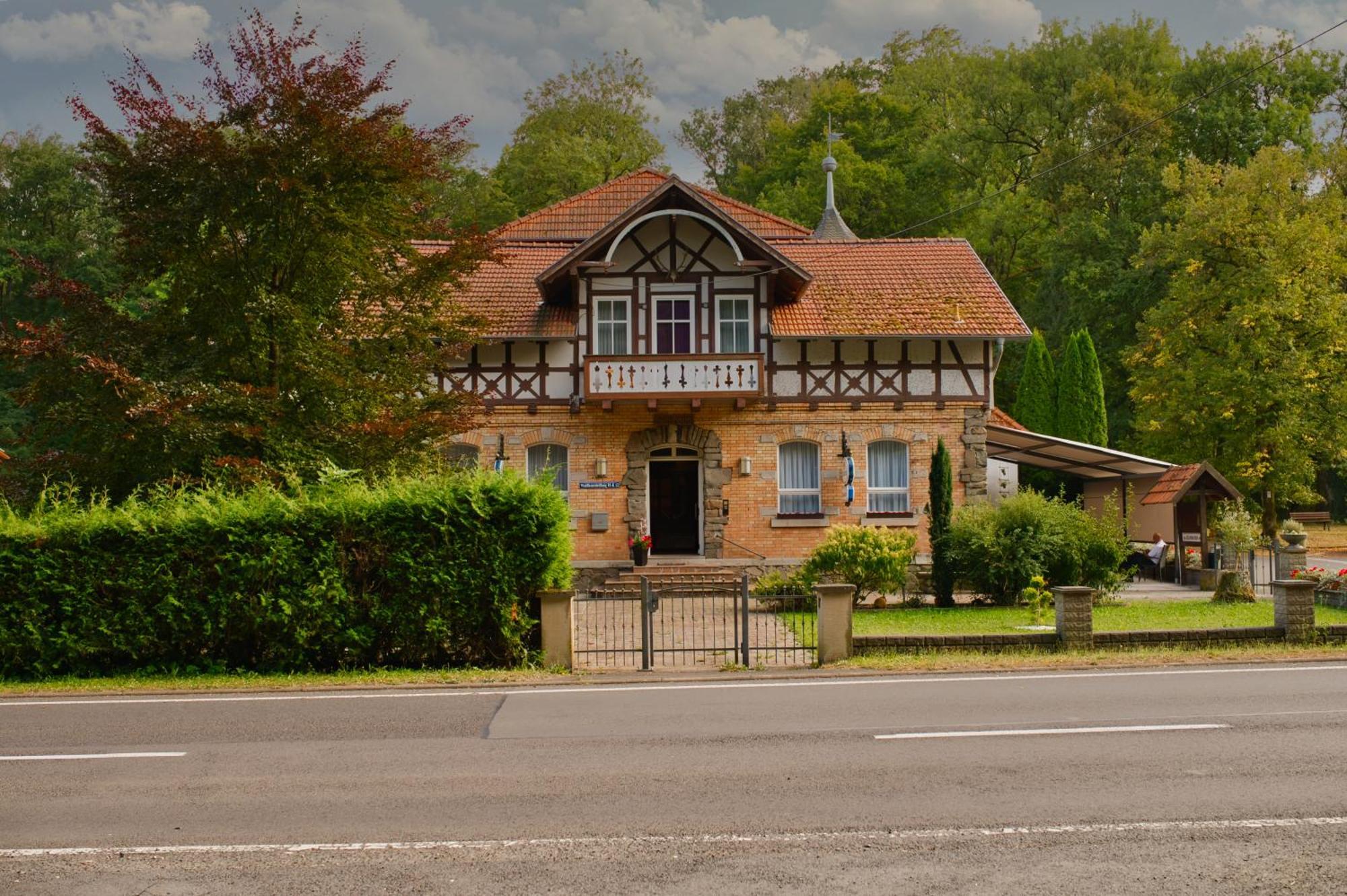 Hotel Waldhaus Romhild Экстерьер фото